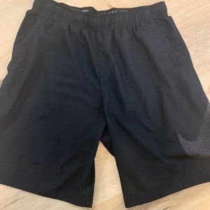 Black Nike Men's Dri Fit Shorts - Medium